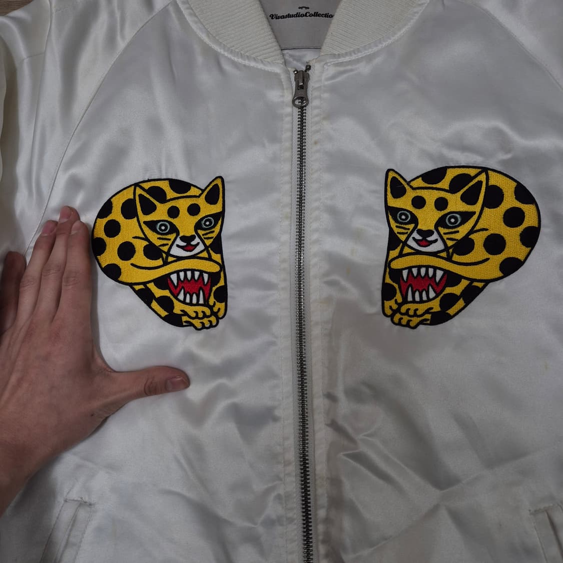 비바스튜디오 컬랙션라인 팝아트 누빔자수 나그랑 스카쟌 자켓 L(100) 상품이미지4