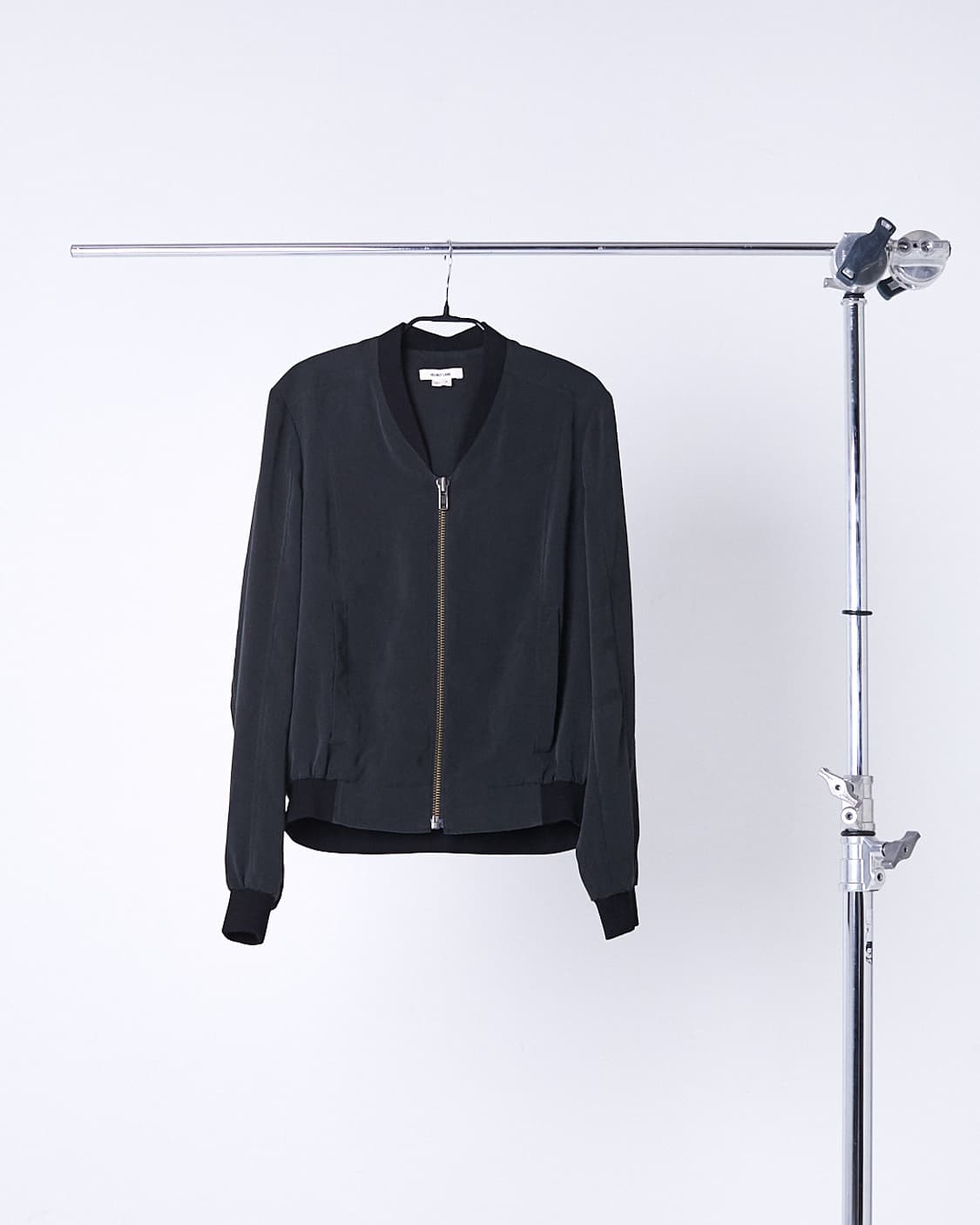 V-neck Bomber Jacket 상품이미지1