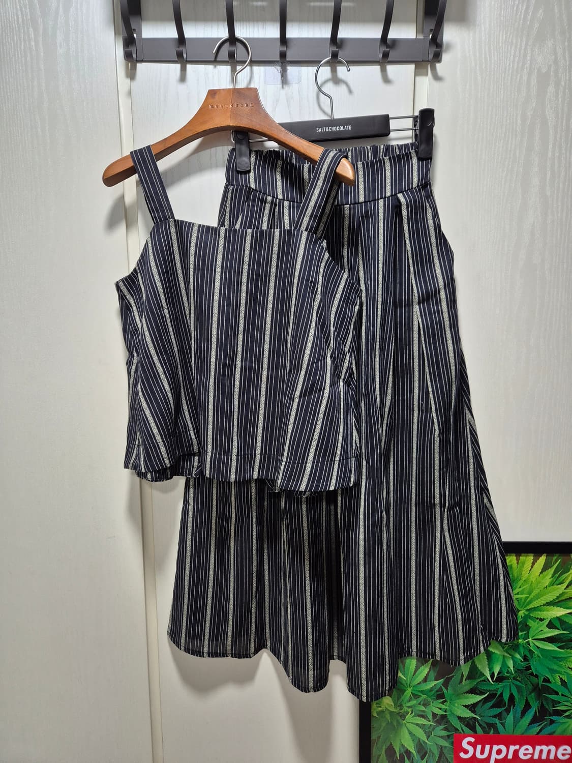 (세일)(새상품)스트라이프 끈나시 스커트 투피스 세트 상품이미지1