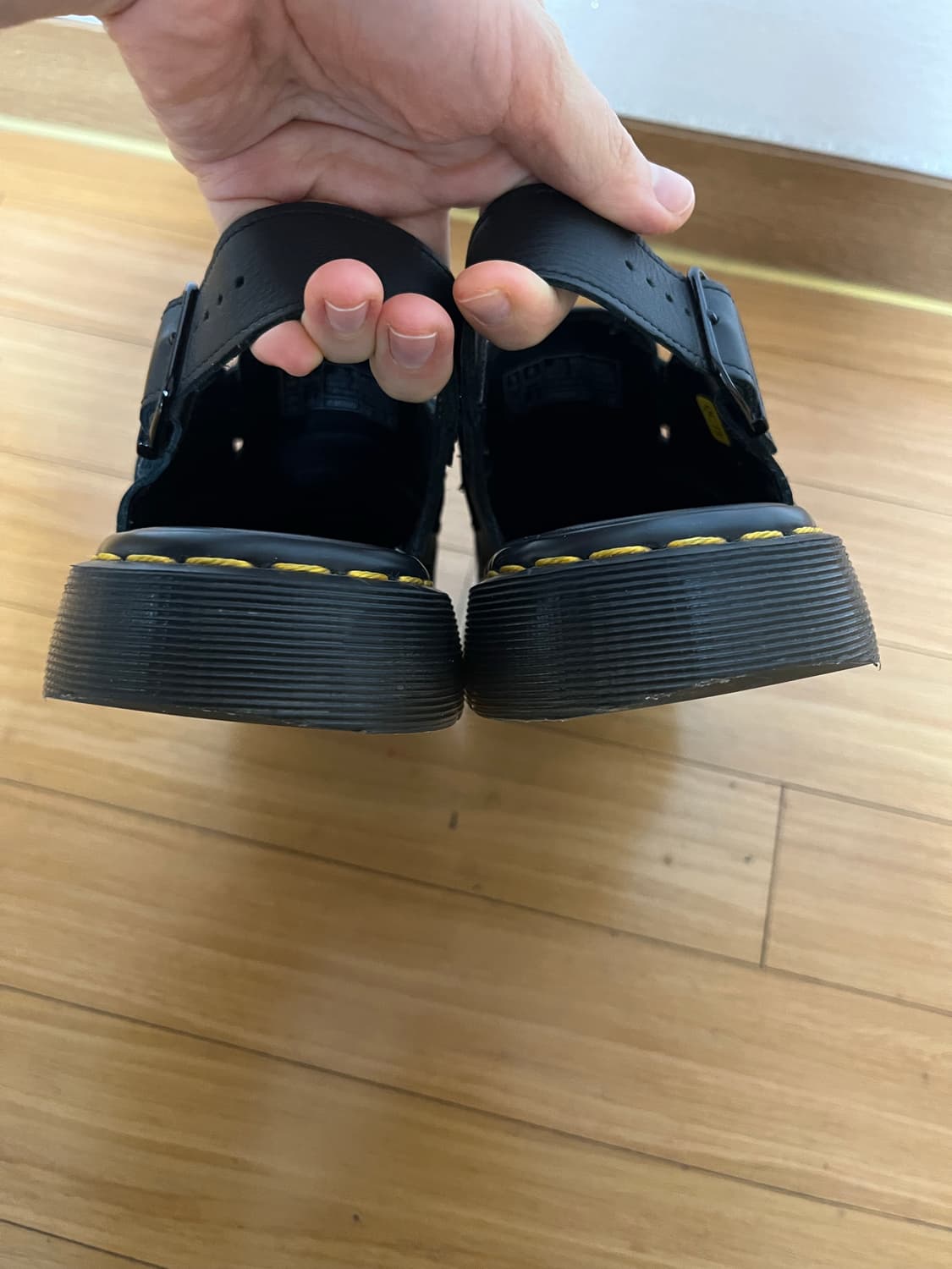 닥터마틴x플레져스 조지 240 상품이미지8