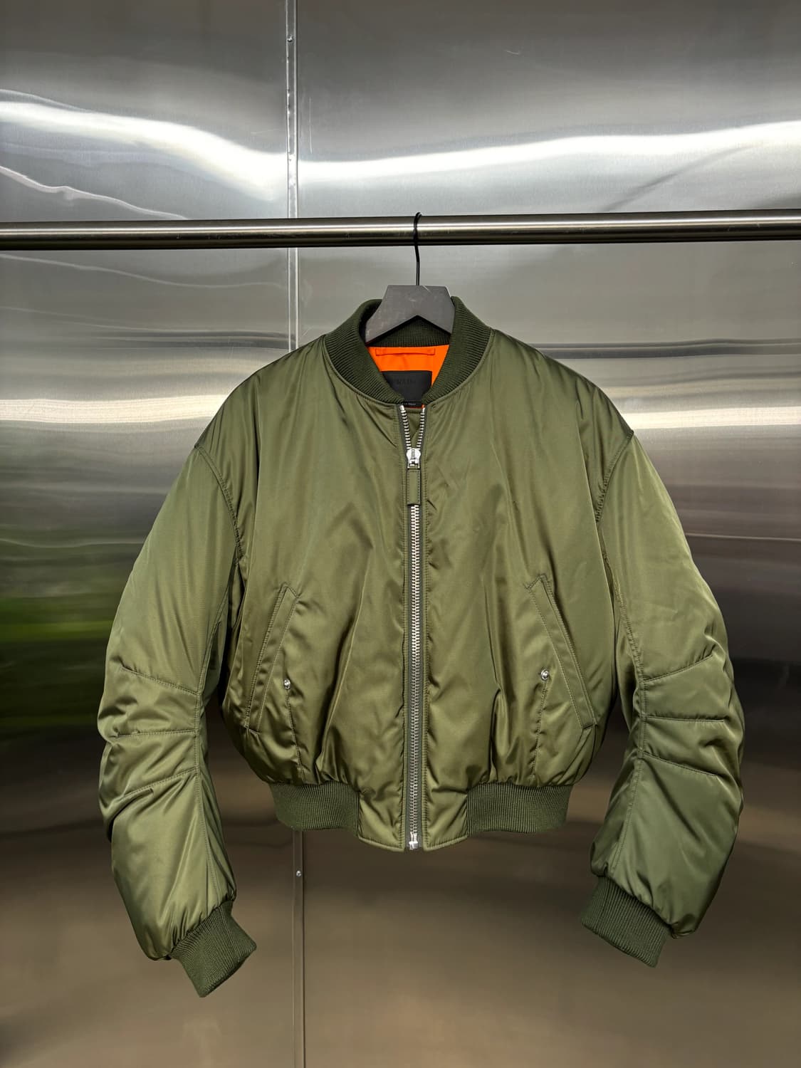 프라다 리나일론 ma-1 패딩 상품이미지1