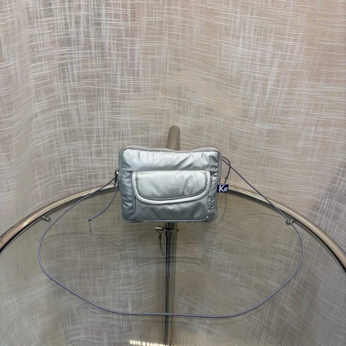 정품 케즈 패디드 미니 크로스백 상품이미지1