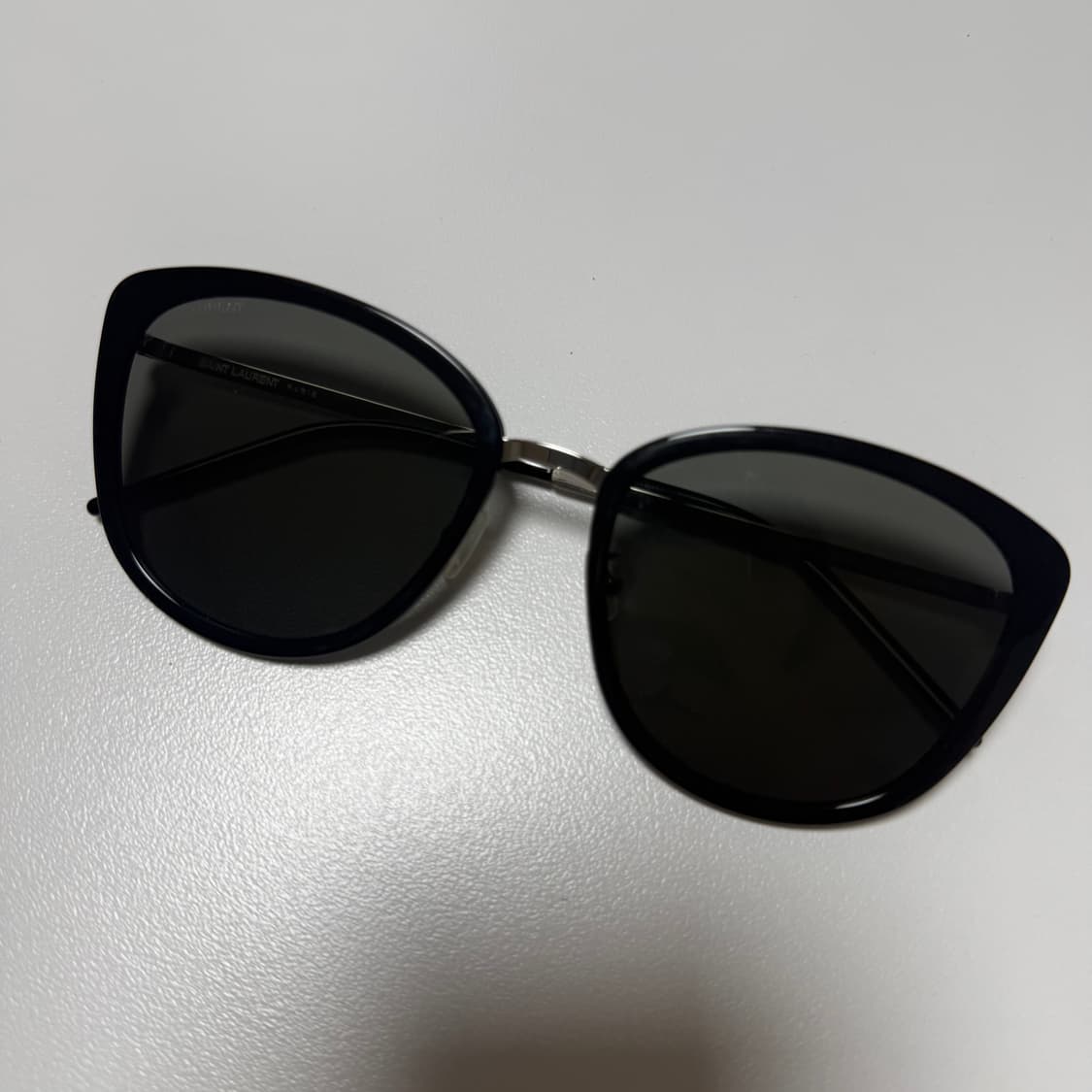 입생로랑 선글라스 상품이미지2