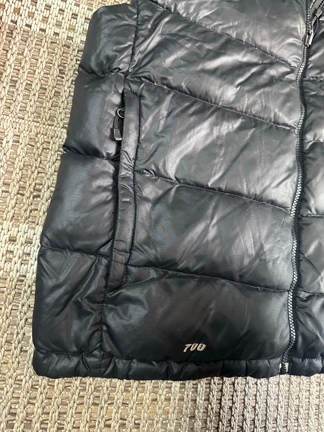 노스페이스 700 패딩 조끼 블랙 95 상품이미지3