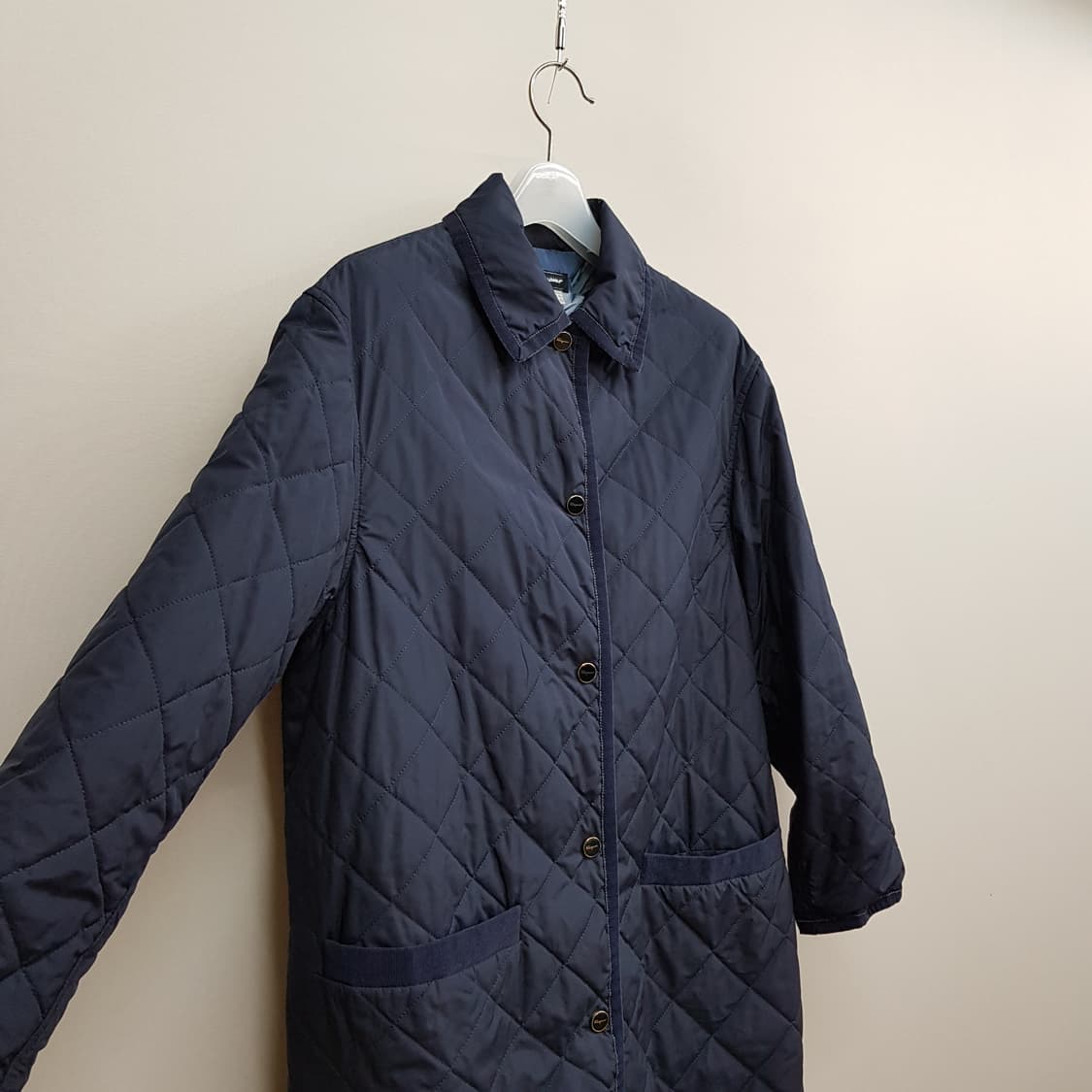 살바토레 페라가모 플로럴 안감 퀼팅 코트 S사이즈 상품이미지3