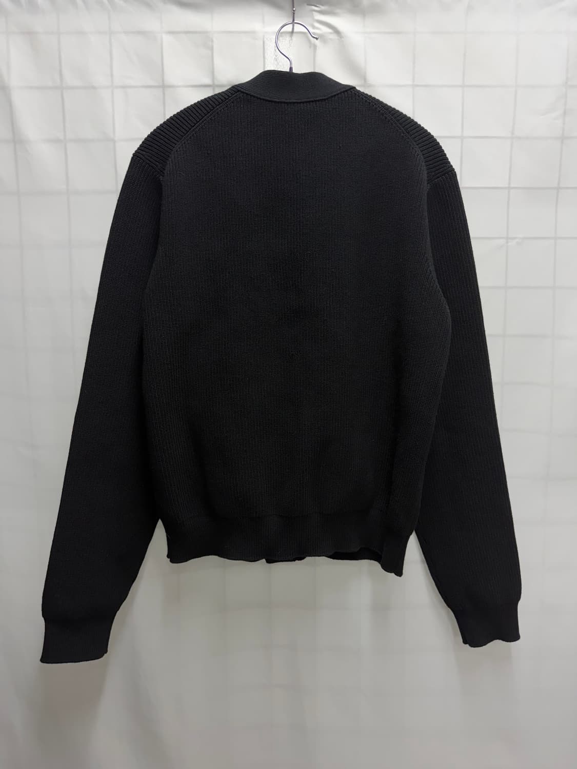 루이비통 엠브로이더드 시그니처 가디건 상품이미지5