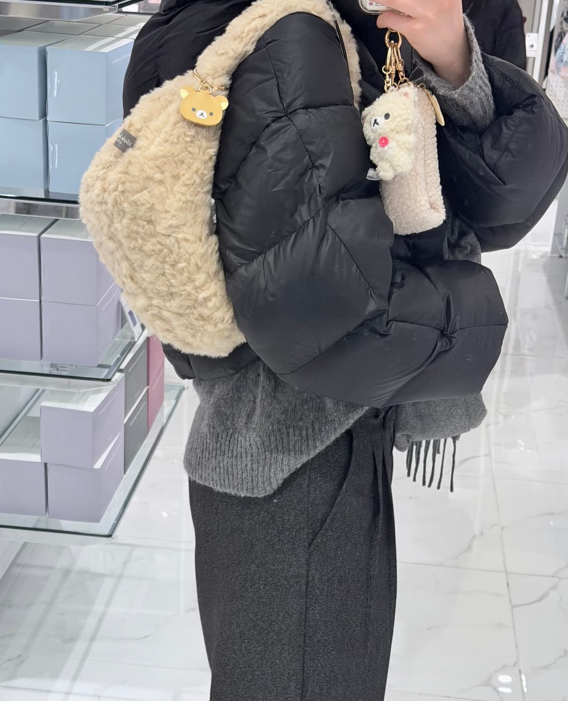 선착순곧마감!!) 리락쿠마 퍼 원핸들 모코모코 핸드백 가방 상품이미지4