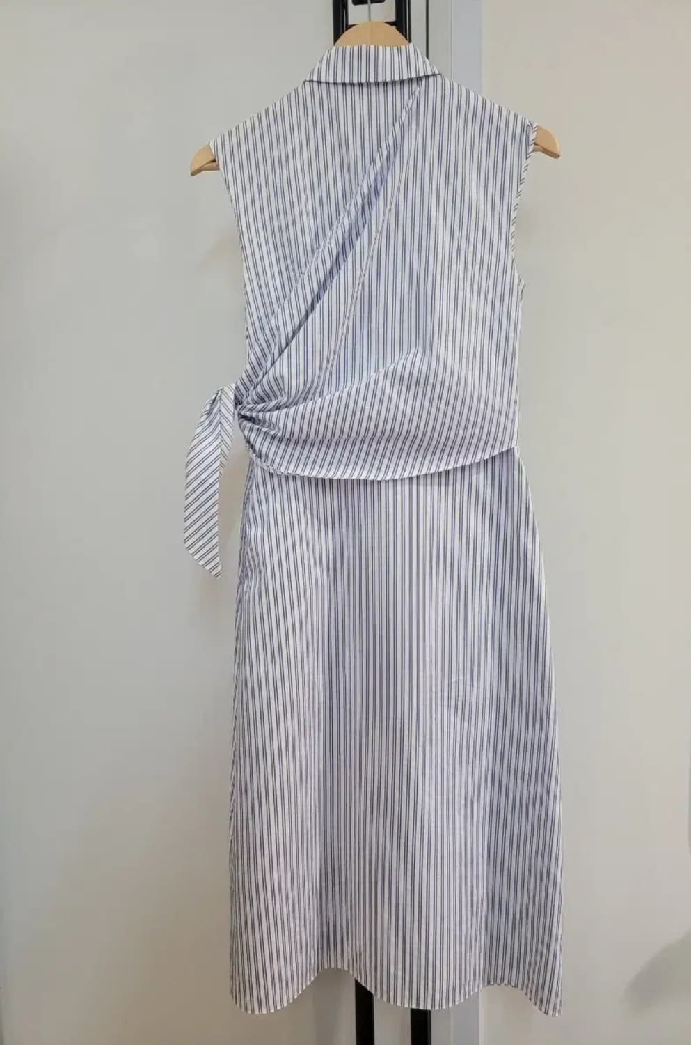 JW앤더슨 꼬르소꼬모 스트라이프 민소매 원피스 상품이미지5