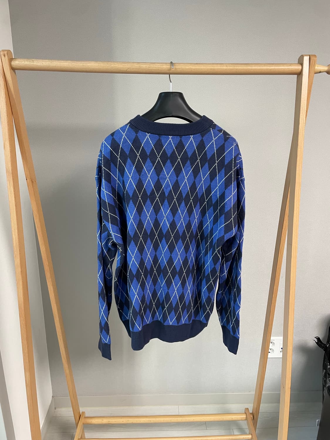 스튜디오 톰보이 아가일 니트 스웨터 블루 상품이미지4