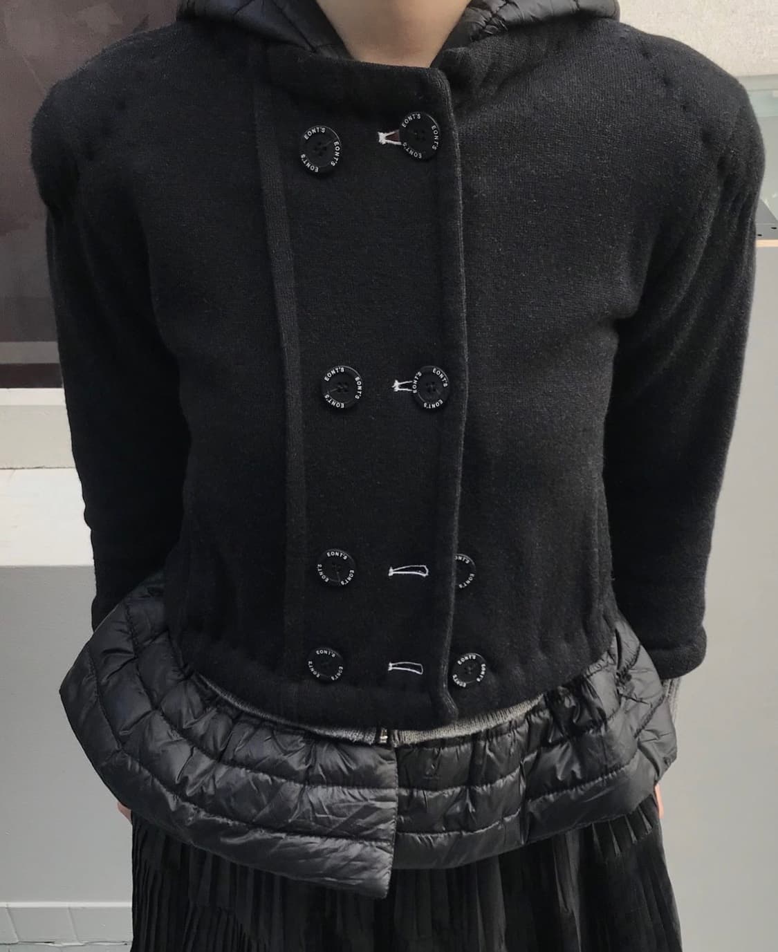eonts 에옹쓰 classic aged wool cardigan 상품이미지3