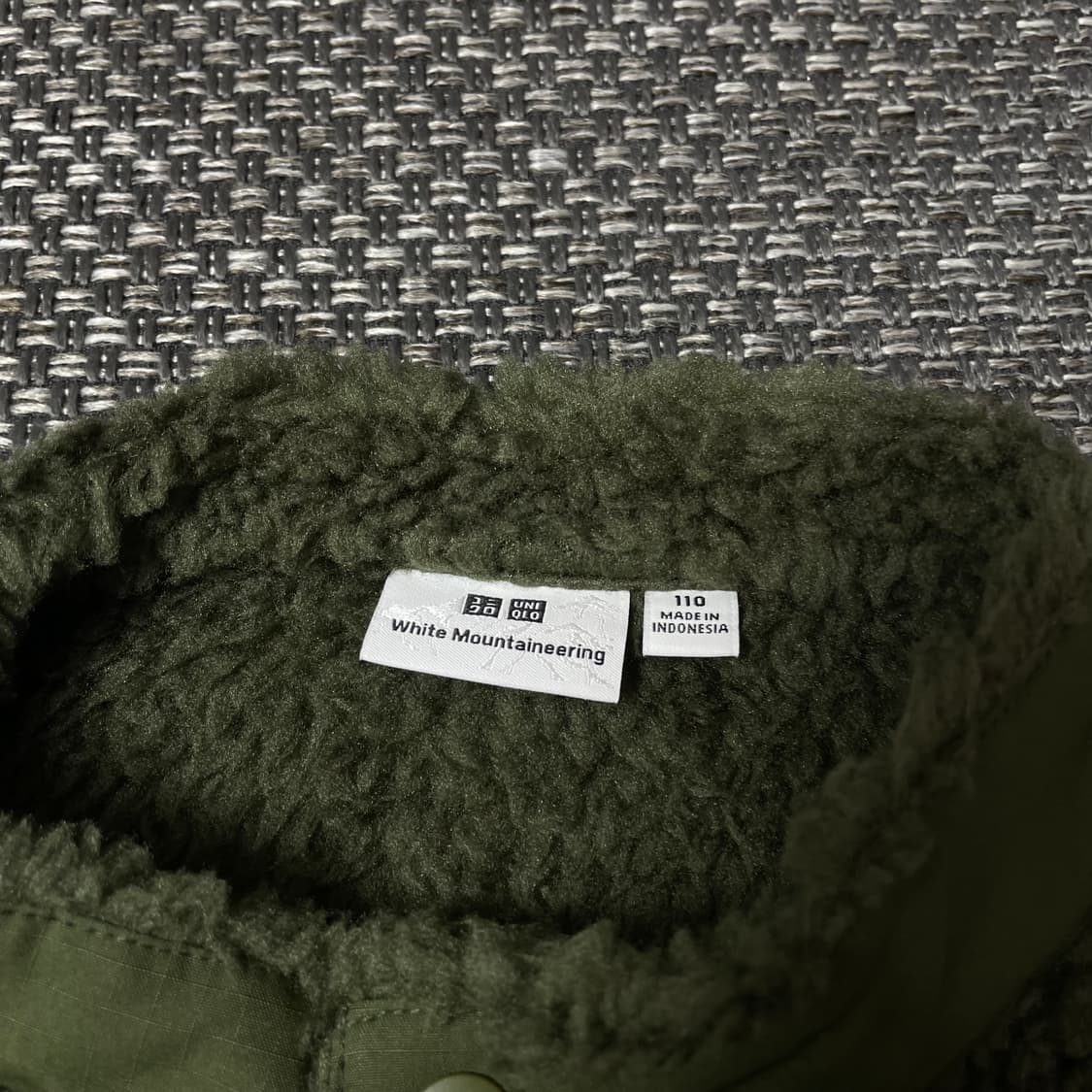 유니클로 키즈 카키 단추 플리스 맨투맨 110 상품이미지4