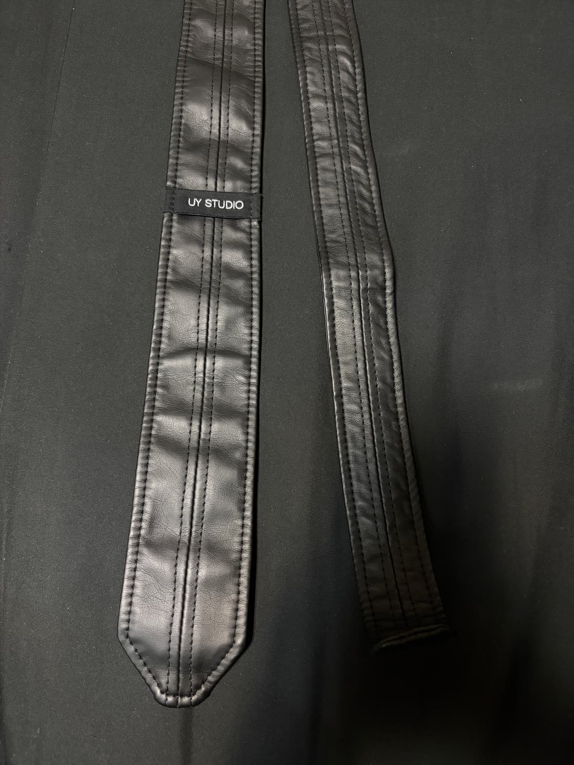 UY STUDIO 레더 넥타이 상품이미지5