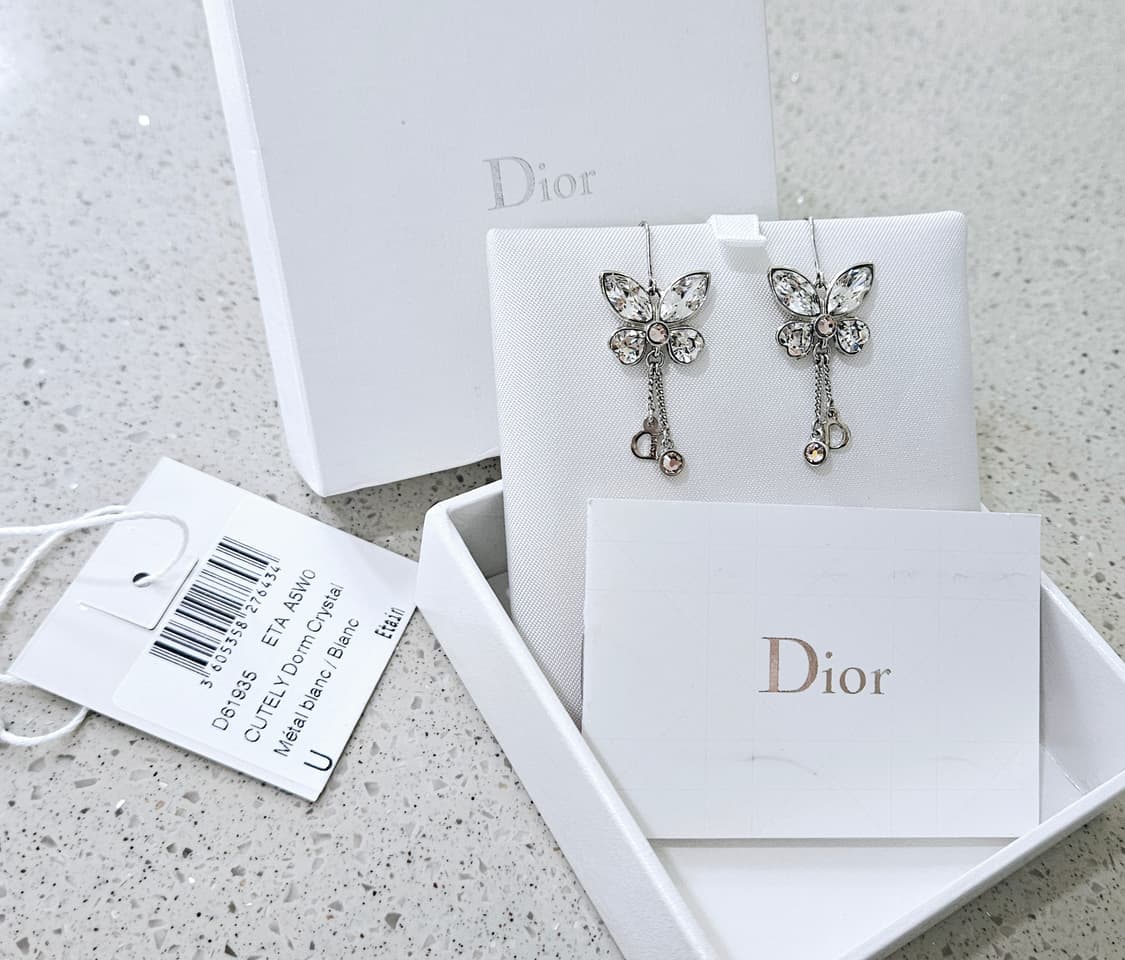 디올 나비 드롭 귀걸이 핑크 크리스탈 (정품/풀구성) 상품이미지3