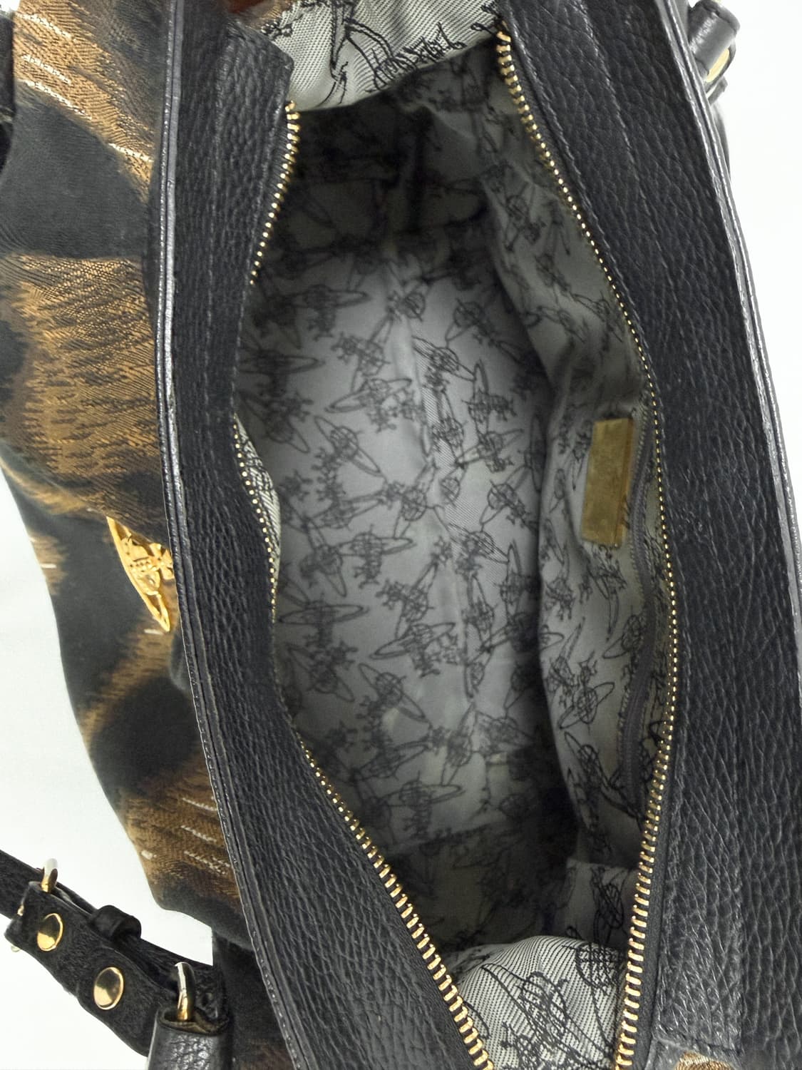 비비안웨스트우드 하라코 레오파드 리미티드 숄더백 상품이미지7