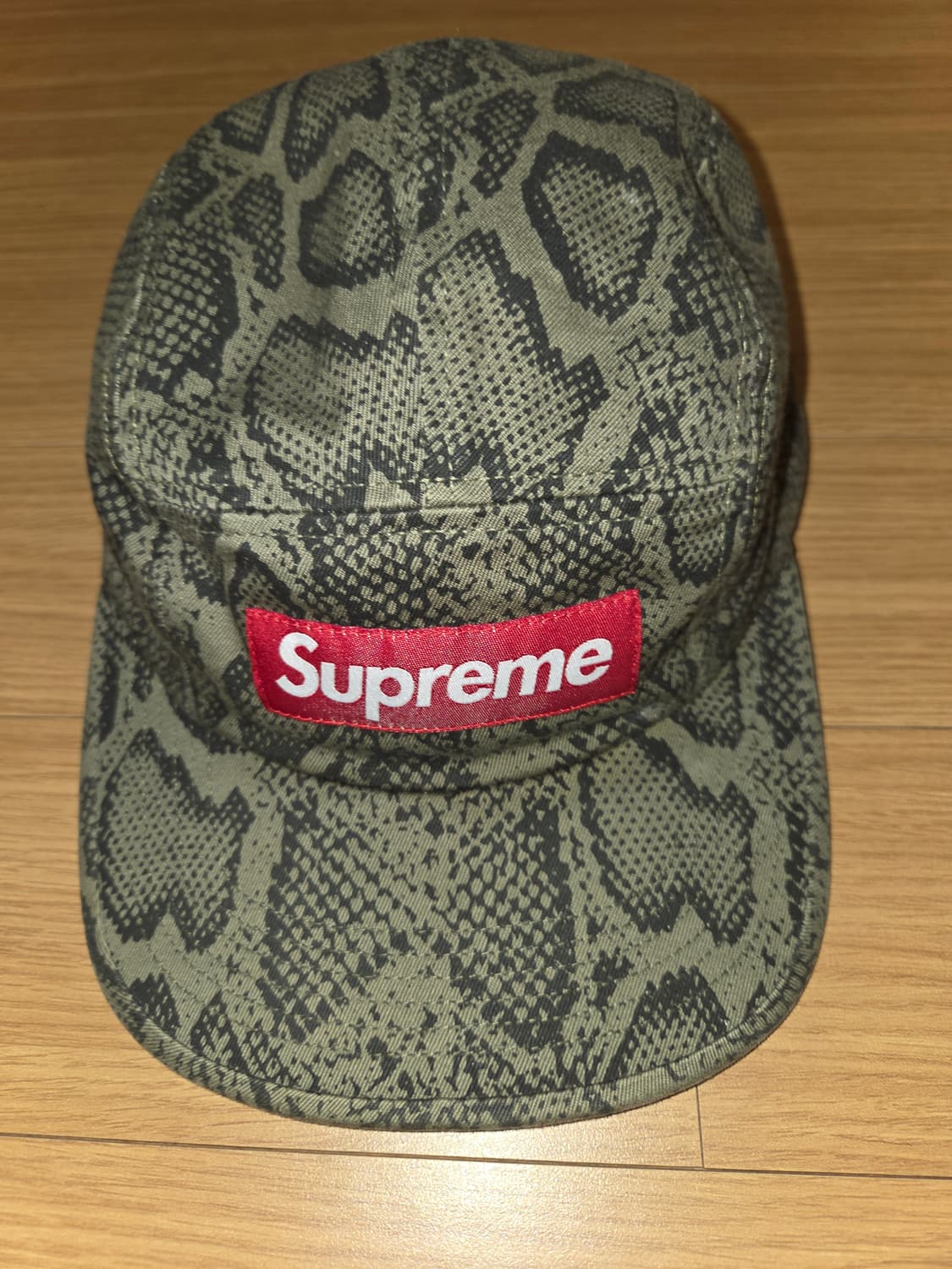 슈프림 스네이크 모자 상품이미지1
