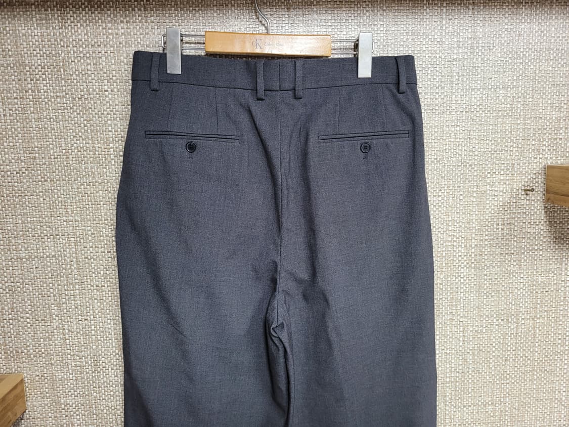 32인치 에잇세컨즈 와이드핏 투턱 슬랙스 바지 상품이미지3