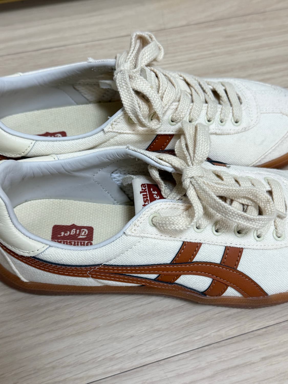 👟오니츠카 타이거 토쿠텐 (크림 화이트) 상품이미지2