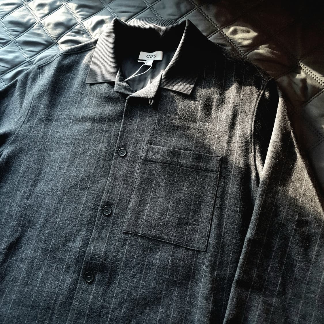 신품L) 코스 릴랙스드 핀스트라이프 울블렌드 저지셔츠 1251077002 상품이미지10