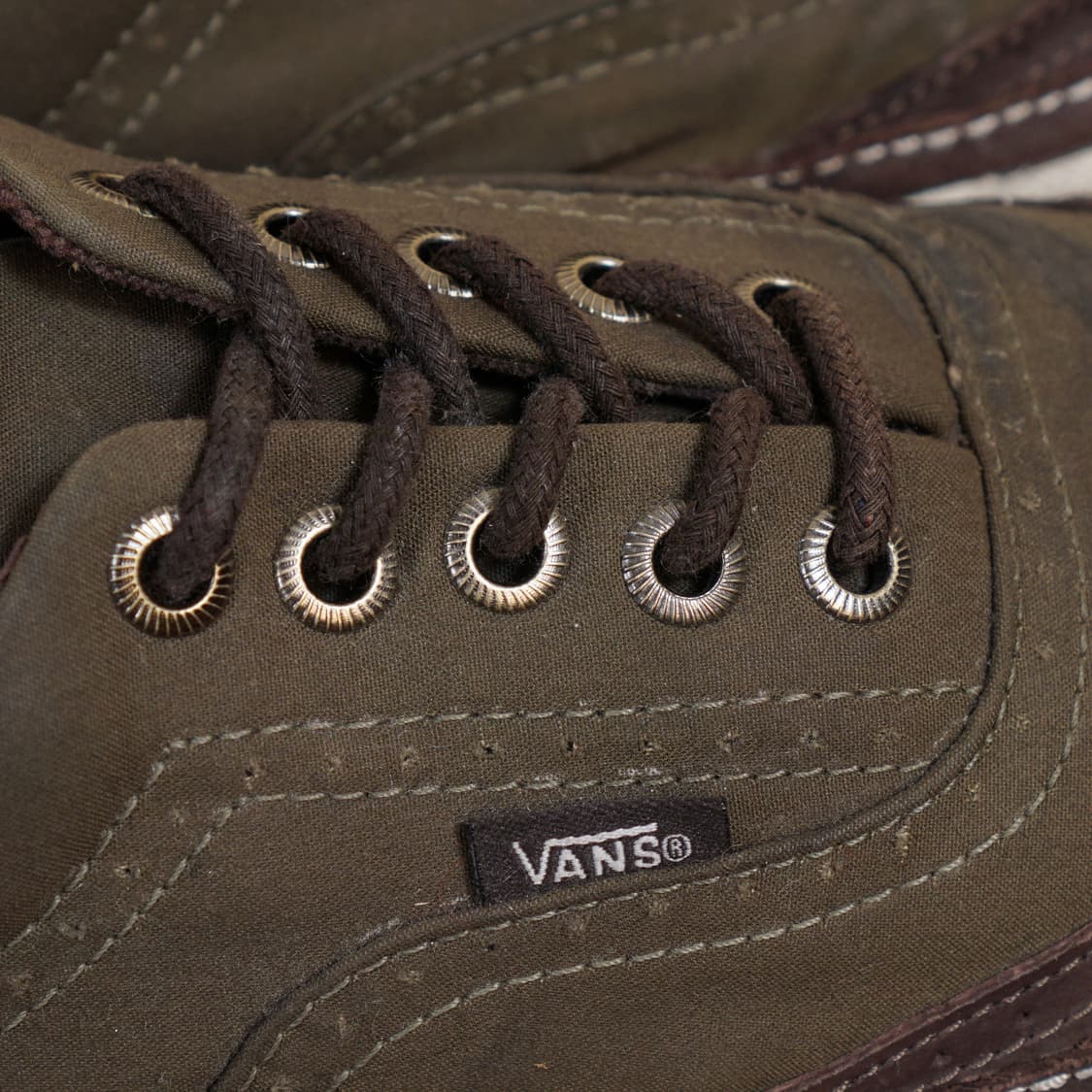 반스 X Barbour 에라 윙팁 스니커즈 상품이미지5