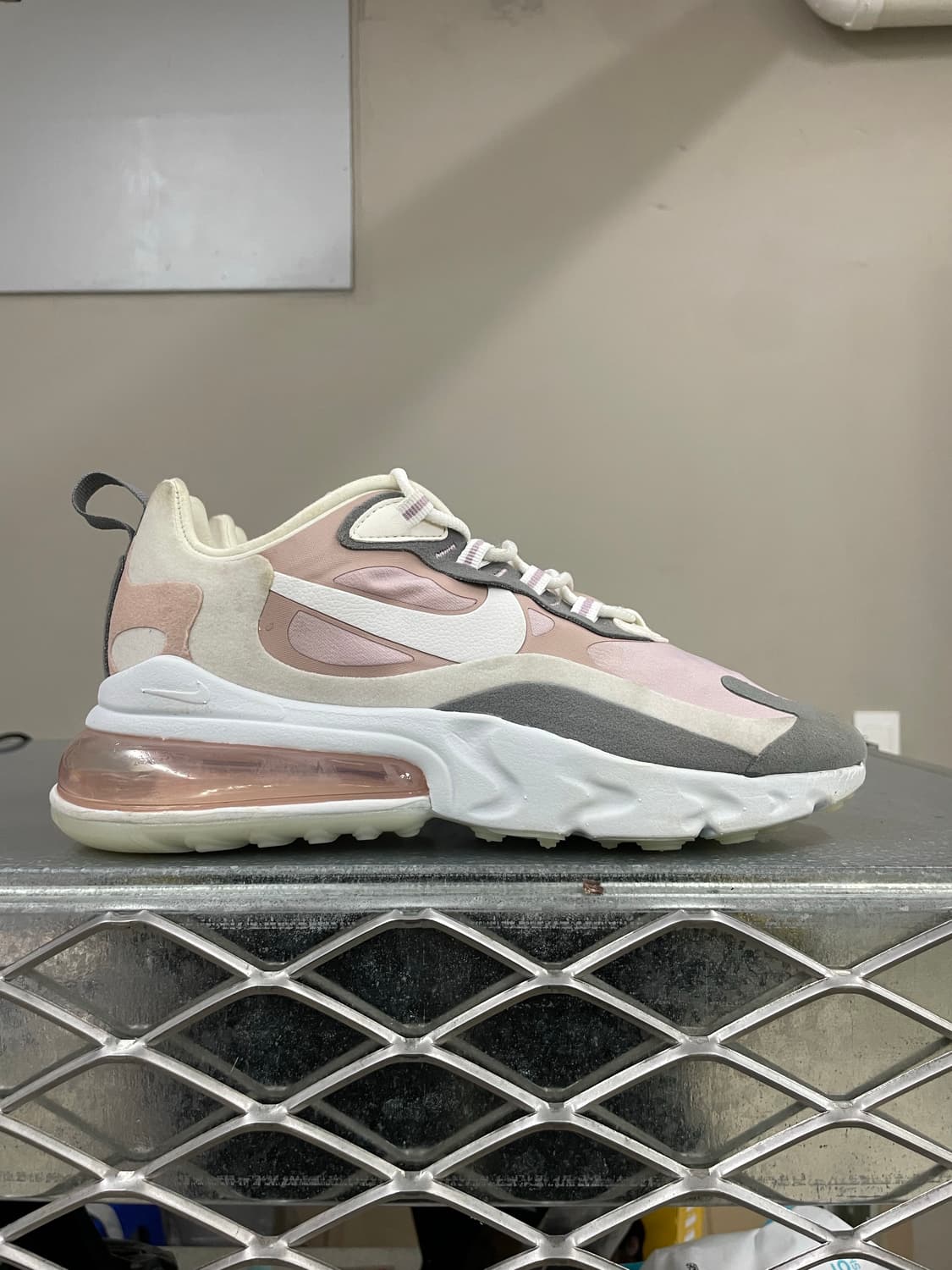 나이키 에어맥스 270 리액트 핑크 240 상품이미지4