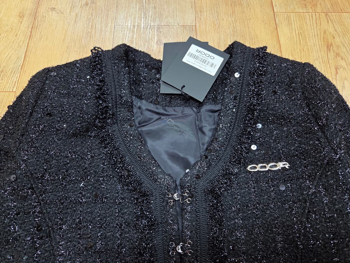 오도어(ODOR) 트위드 크롭 가디건 55-66 새상품 상품이미지5