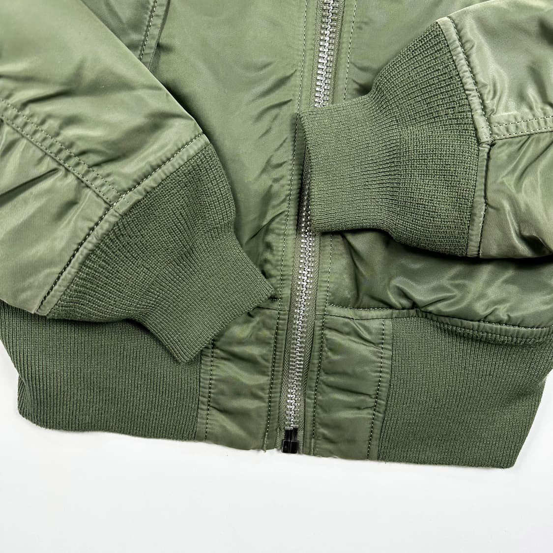 알파인더스트리 리버시블 ma-1 항공점퍼 카키 XS 상품이미지5