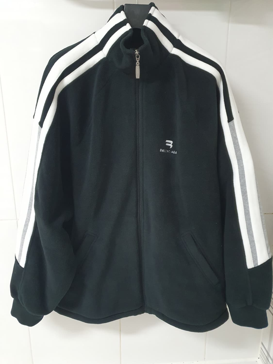 발렌시아가 스포티 b 후리스 자켓 상품이미지1