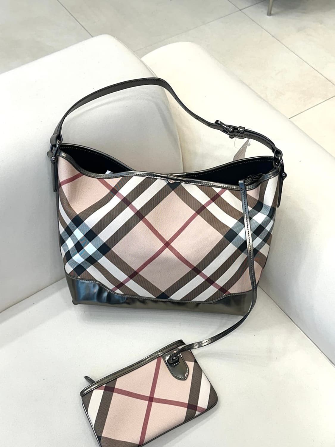 버버리 노바체크 숄더백 (정품) 상품이미지1