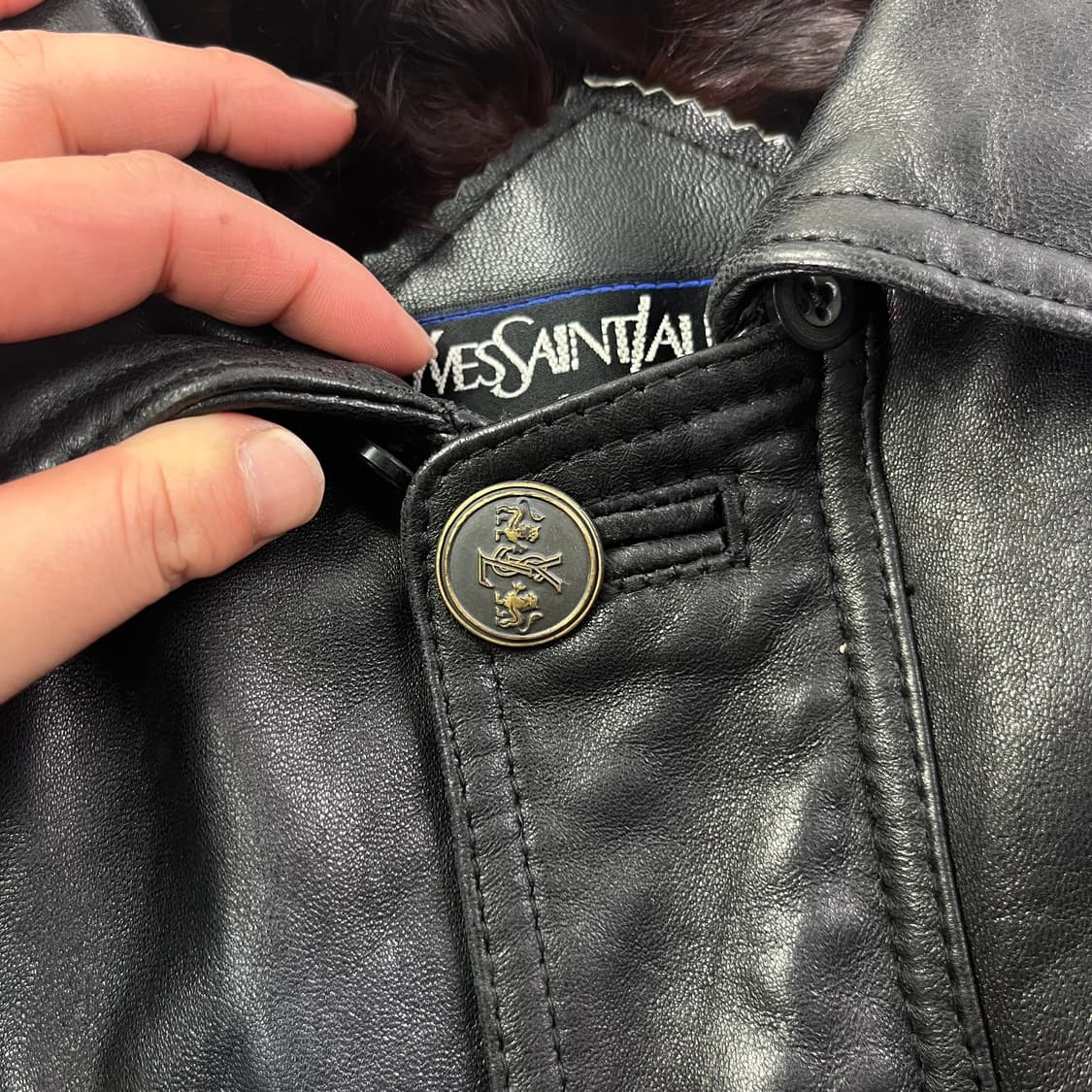 100 입생로랑 투웨이 퍼카라 램스킨 가죽 자켓 상품이미지4