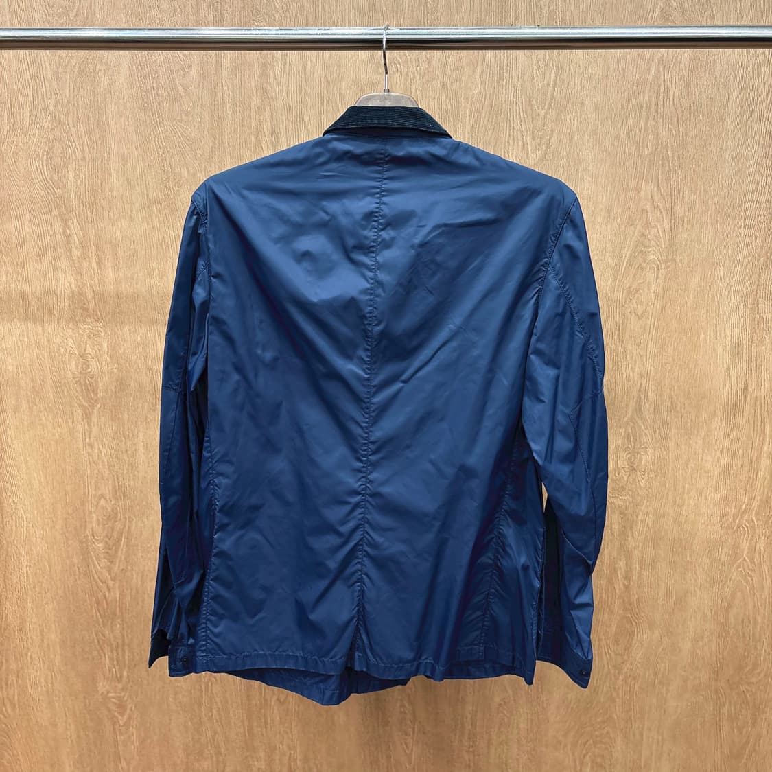 바버 라이트 웨이트 애시비 자켓 코듀로이 골덴 카라 포켓 디테일 네이비 상품이미지3