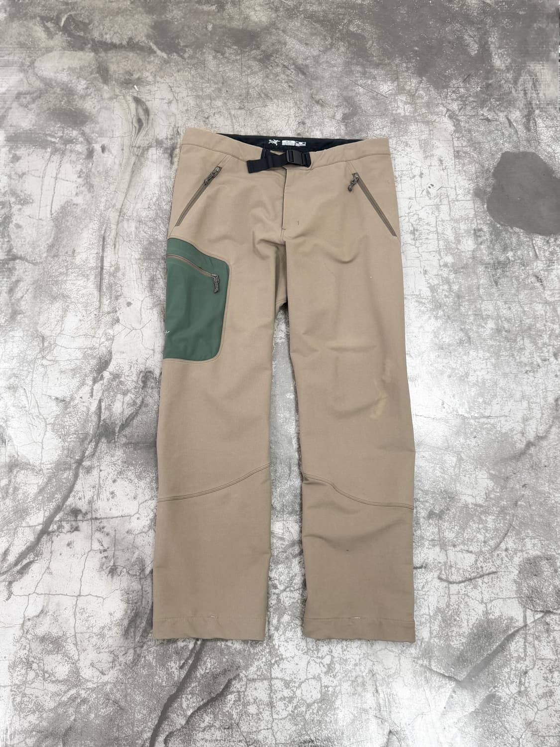 아크테릭스 감마 AR 투톤 소프트쉘 팬츠 상품이미지4