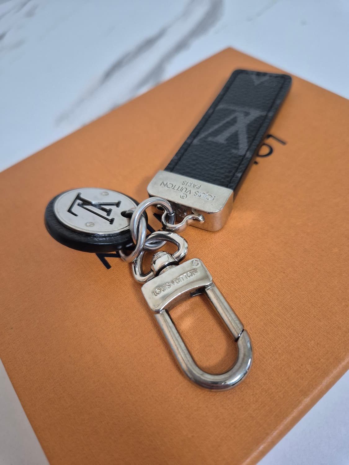(정품) 루이비통 네오 LV 백참 키홀더 열쇠고리 상품이미지4