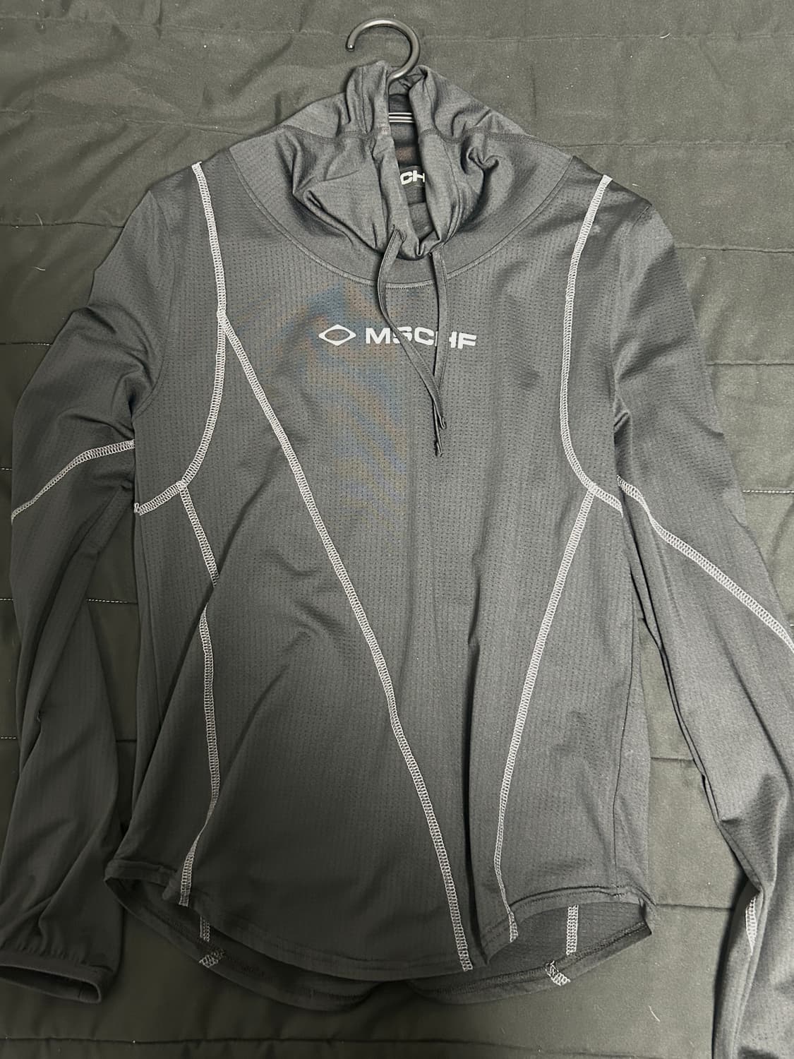 미스치프 드레이프 터틀넥 탑 블랙 상품이미지1