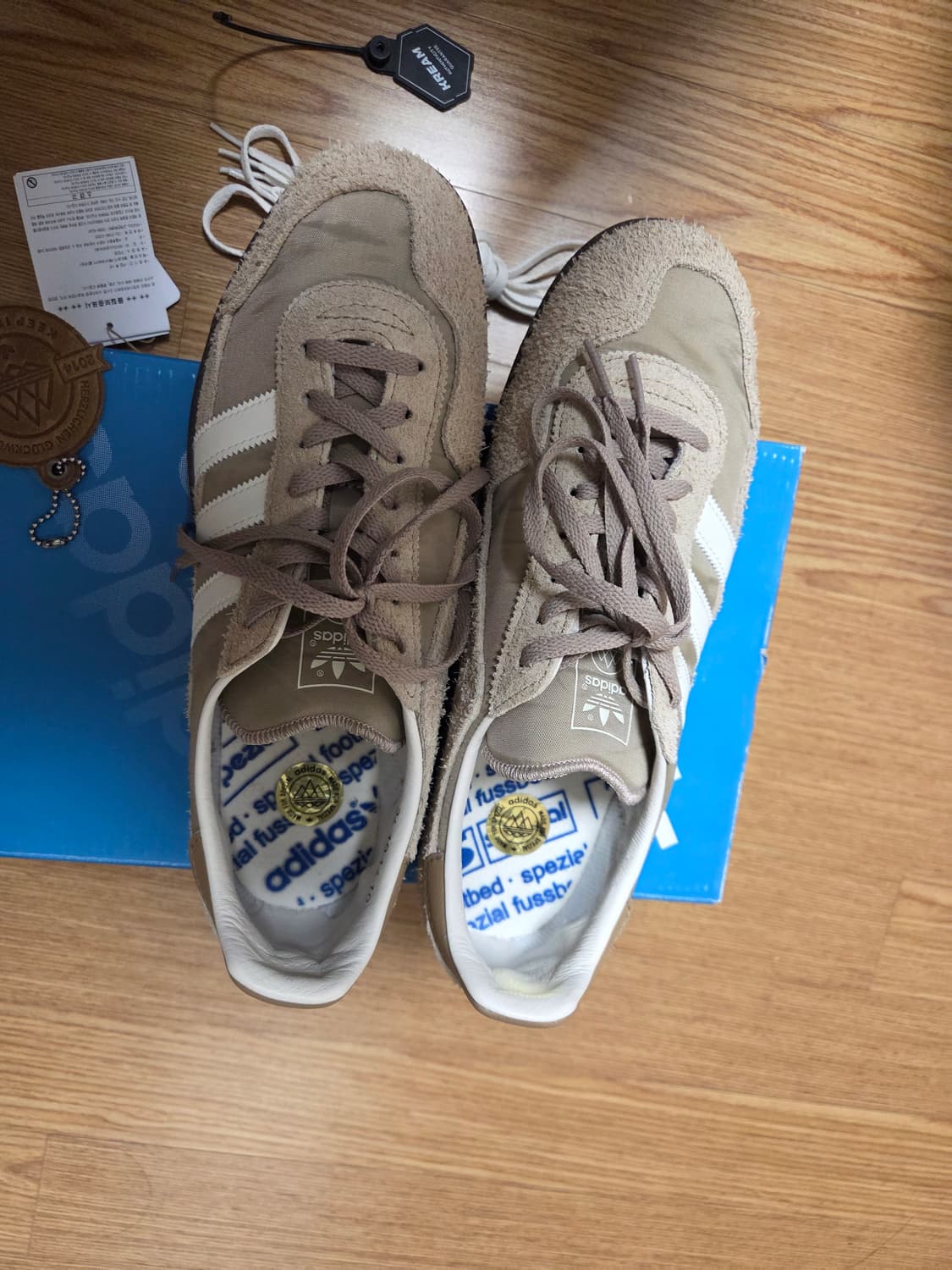 아디다스 웬슬리 스페지알 카드보드 오프 화이트 260 상품이미지2