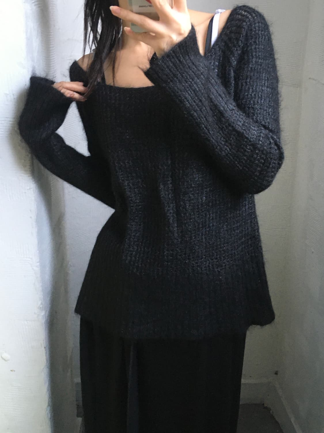 Armani Exchange 아르마니 익스체인지 모헤어 블랙 니트 상품이미지1