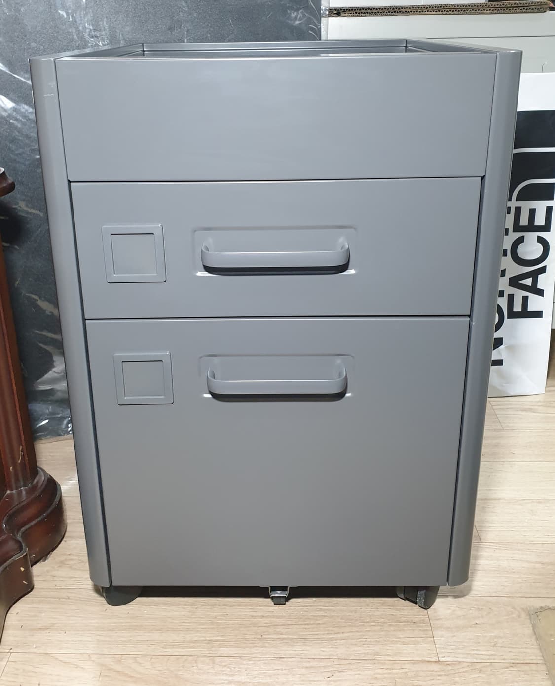 이케아 IKEA 이도센 고급 이동식 철제서랍장(다크그레이 or 옐로우) 상품이미지5