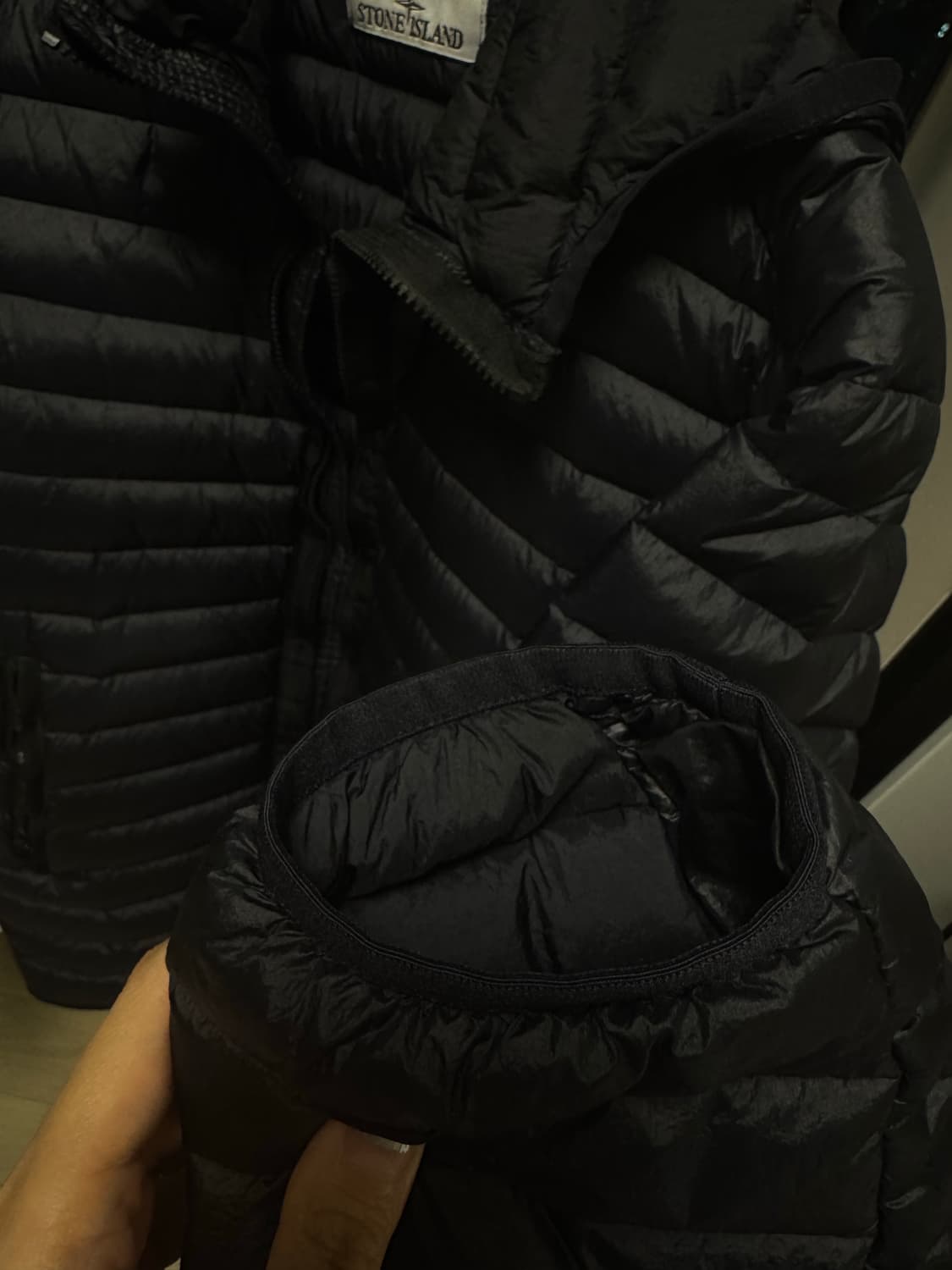 스톤아일랜드 룸우븐 경량 패딩 네이비 상품이미지6