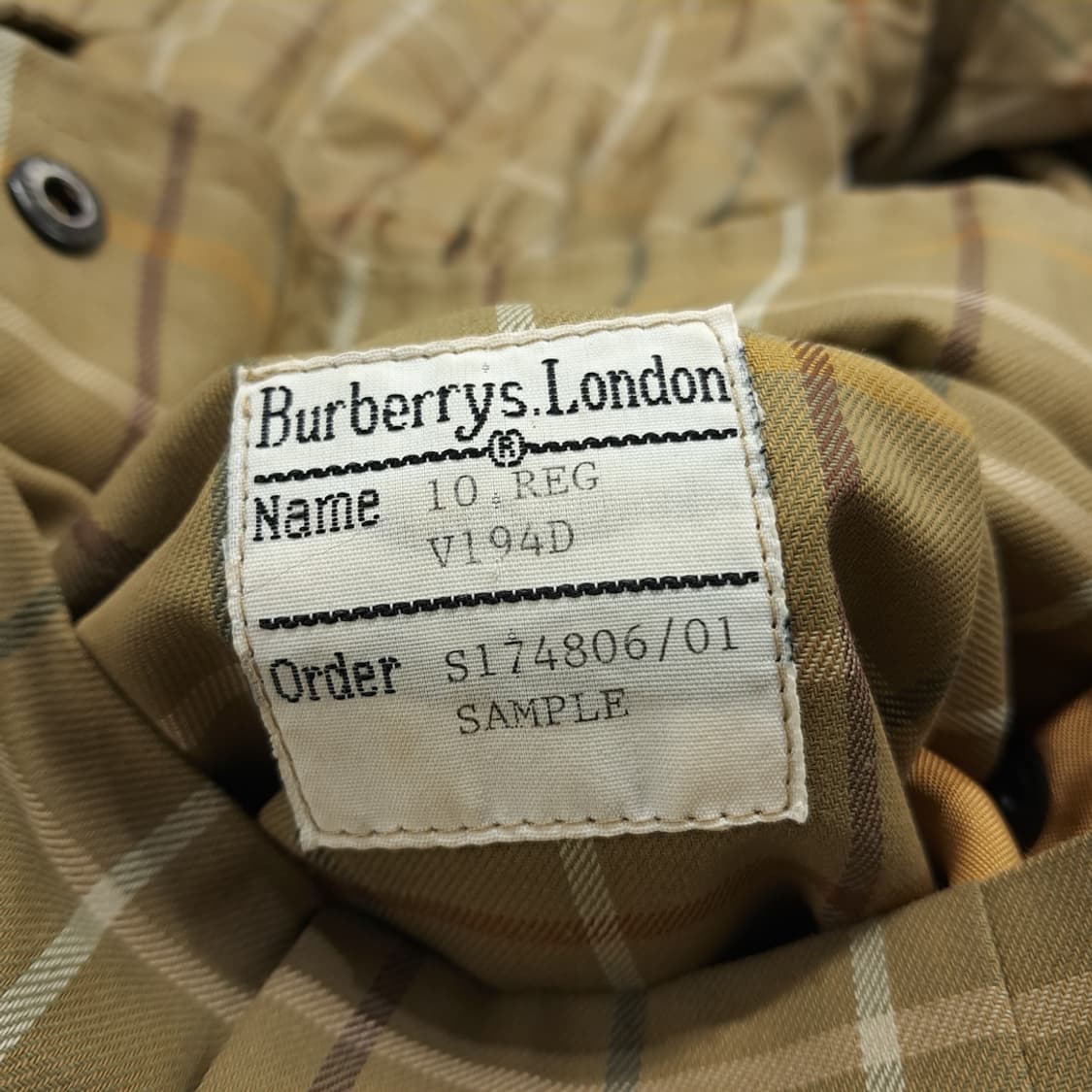 CN900W M 버버리 샘플태그 체크 필드 코트 상품이미지6