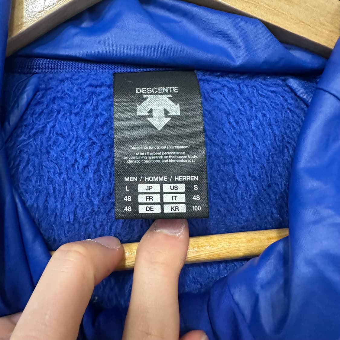 데상트 플리스 자켓 상품이미지4