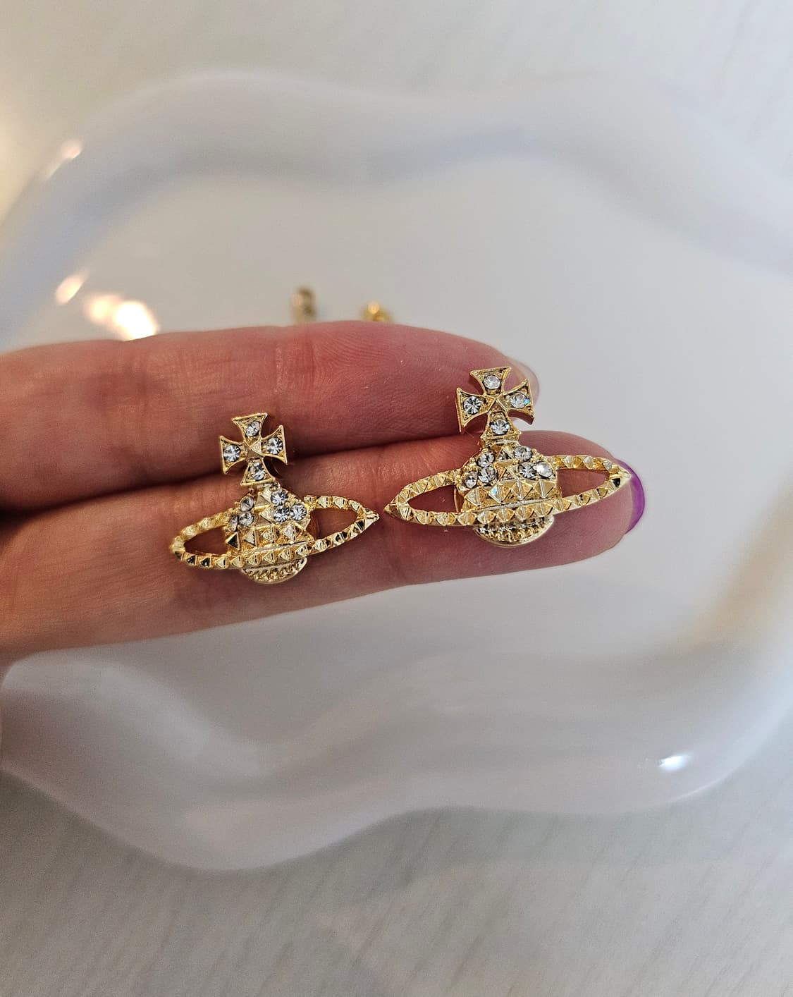 비비안웨스트우드 업사이클링 스터드 귀걸이 상품이미지4