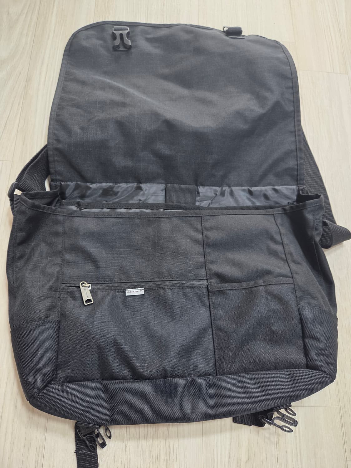 칼하트 블랙 메신저백 크로스백 상품이미지3