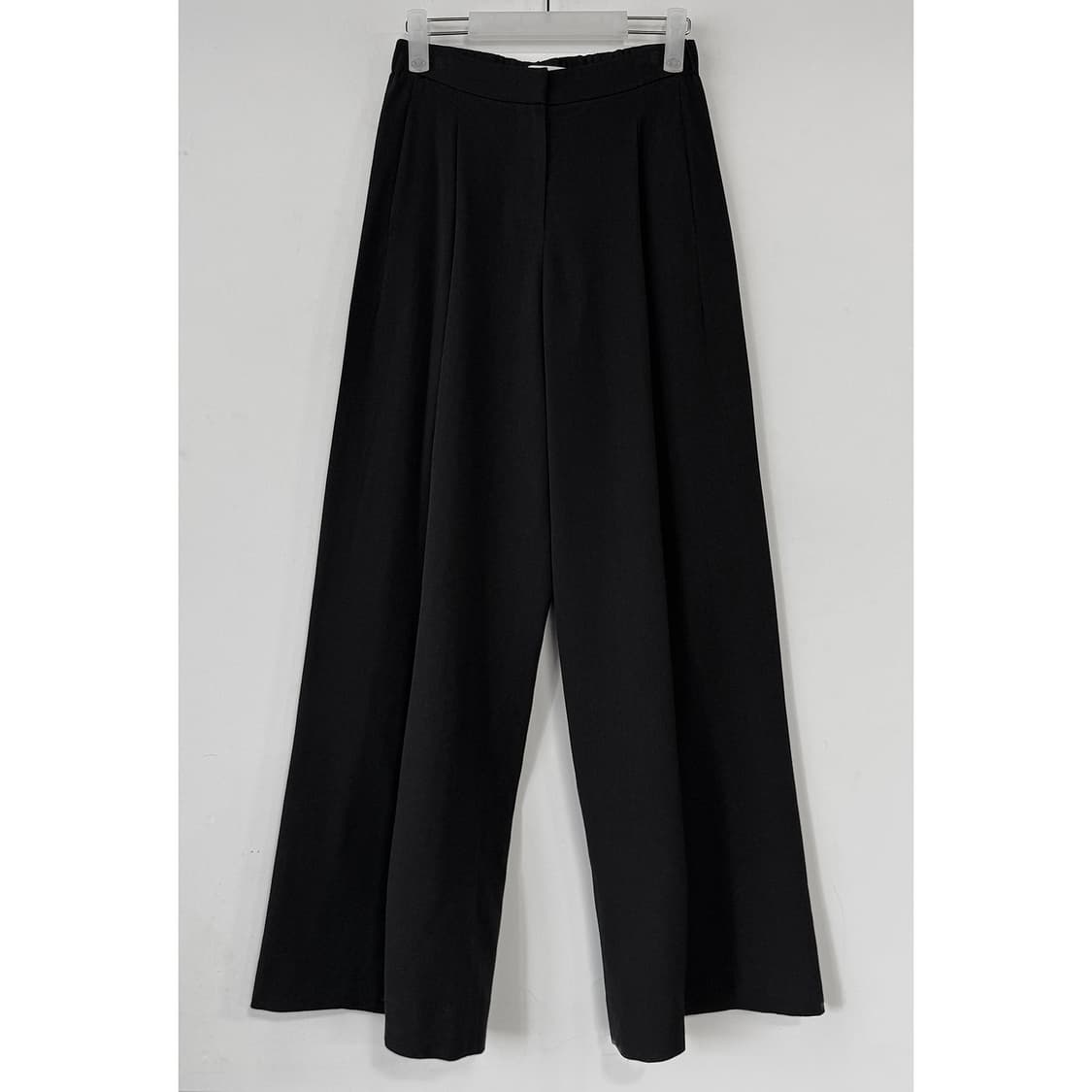 더캐시미어 2023 핀턱 백 밴딩 팬츠 상품이미지1