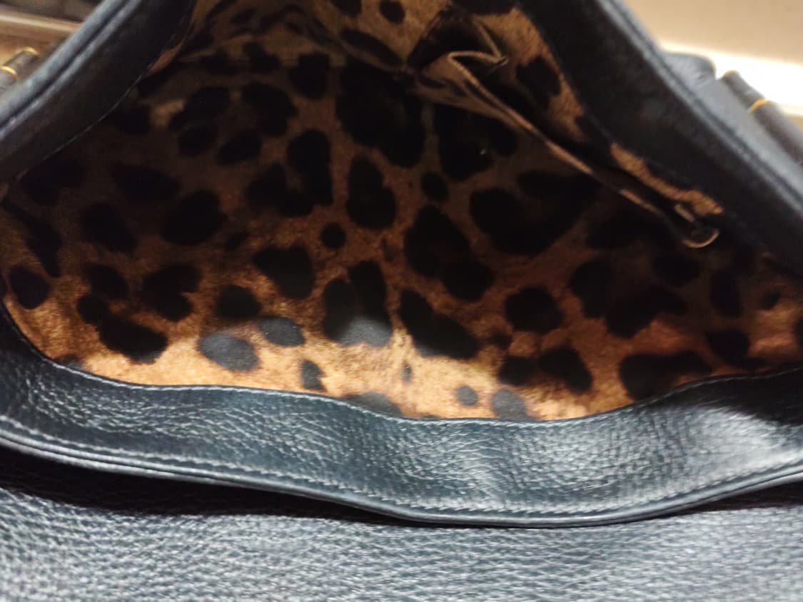 돌체앤가바나 블랙 금장 가죽 체인 숄더백 d&g 상품이미지5
