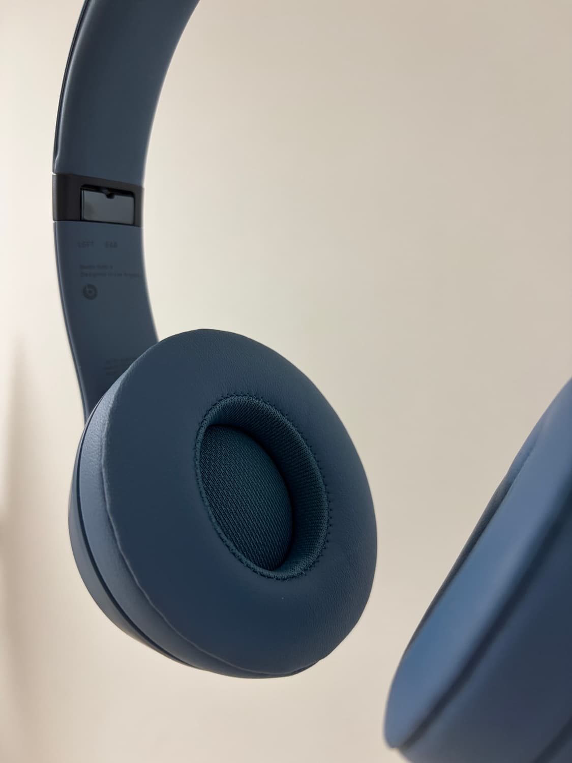 Apple Beats Solo 4 애플 비츠 솔로4 블루투스 무선 헤드폰 상품이미지5