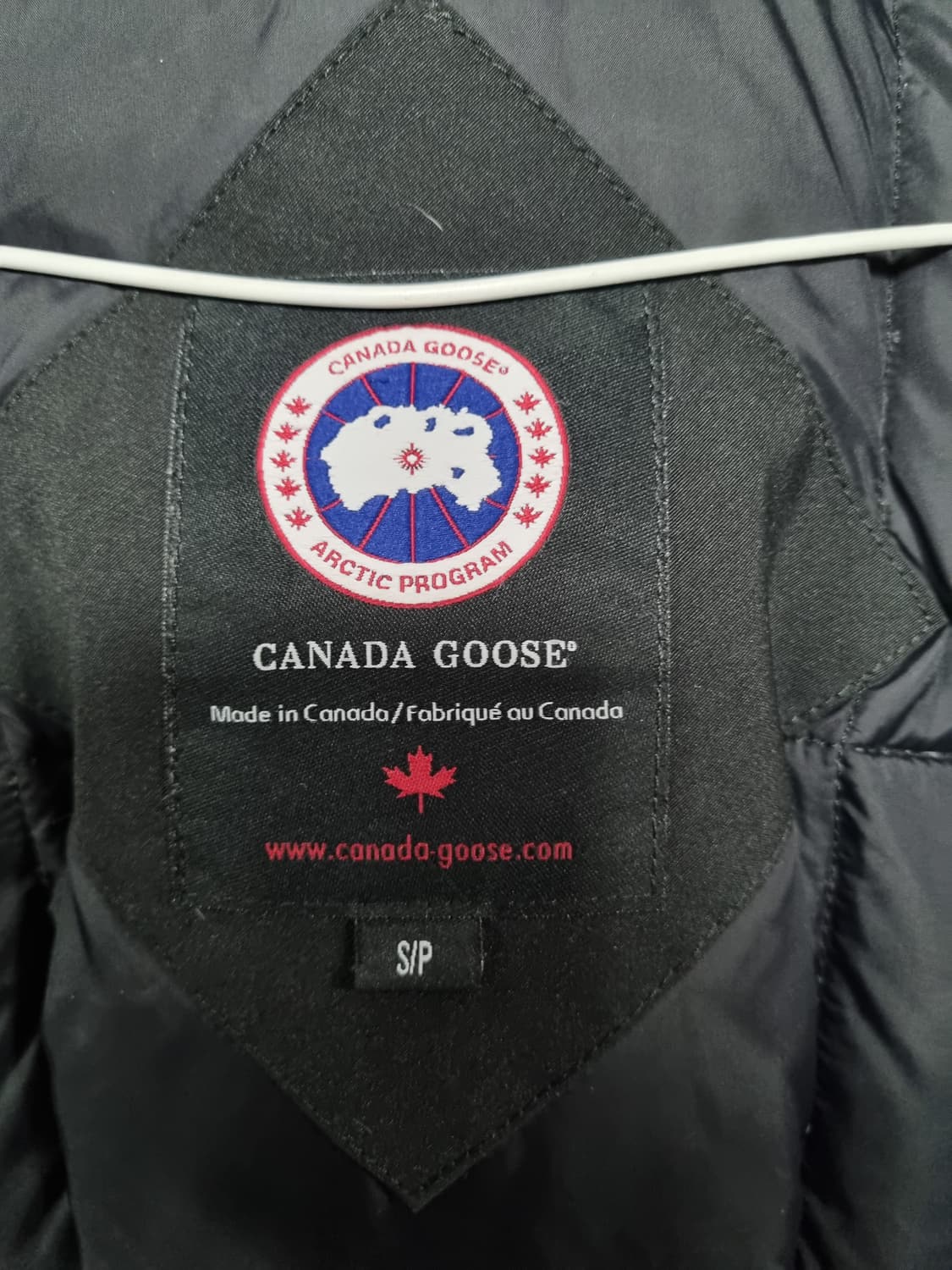 캐나다구스 여성 하프패딩  상품이미지4