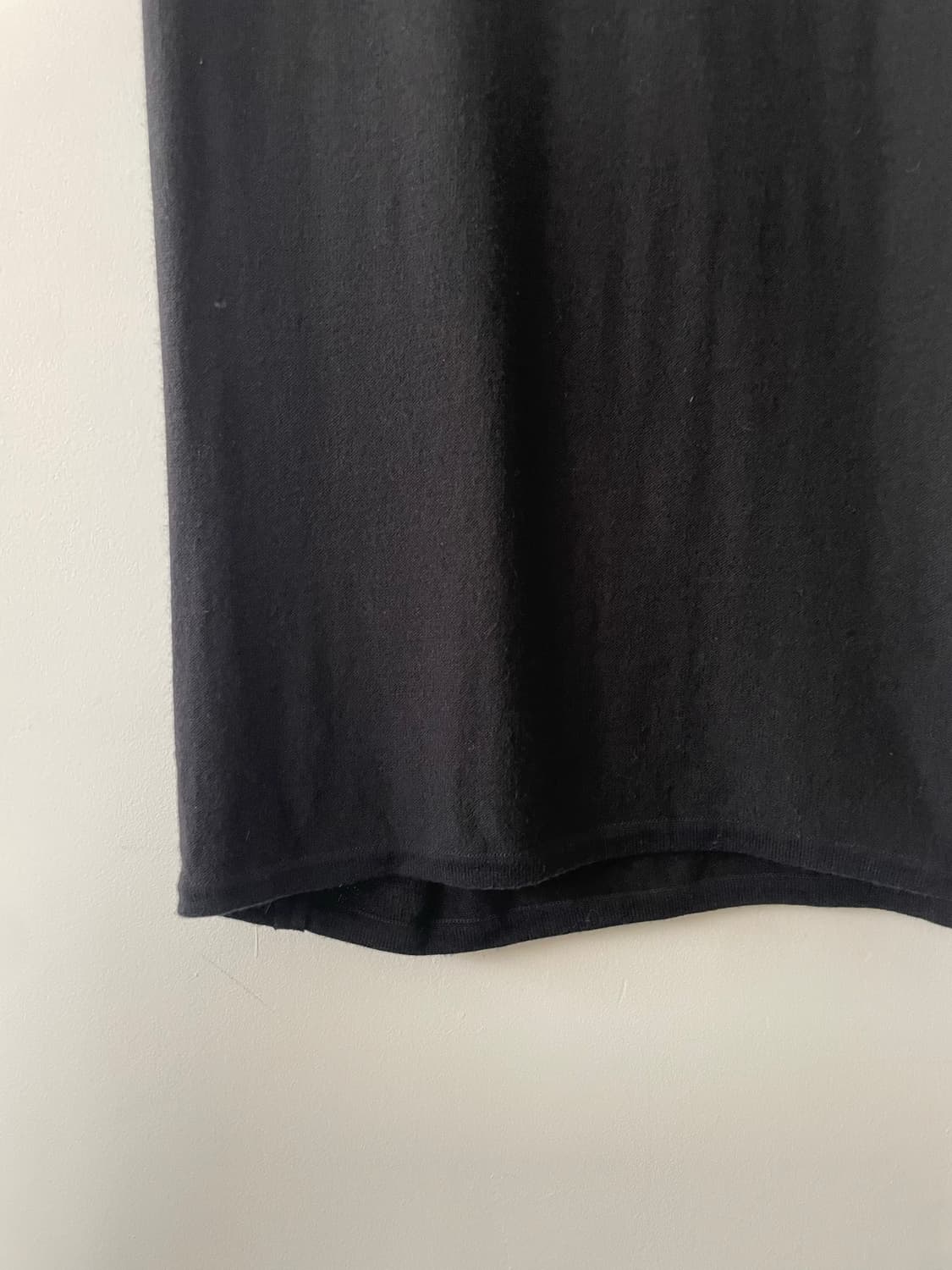 maje uneven shoulder knit dress 상품이미지4