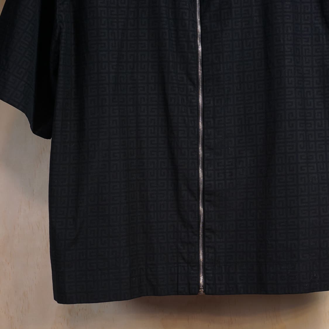 지방시 4G 올오보 집업 셔츠 상품이미지4