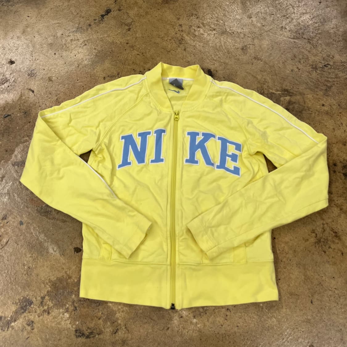 나이키 옐로우 레몬 하늘 져지 트랙탑 상품이미지2