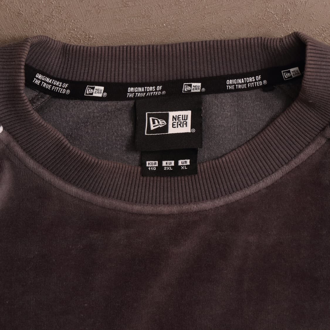 뉴에라 벨벳 나그랑 스웻셔츠 A1602 상품이미지3