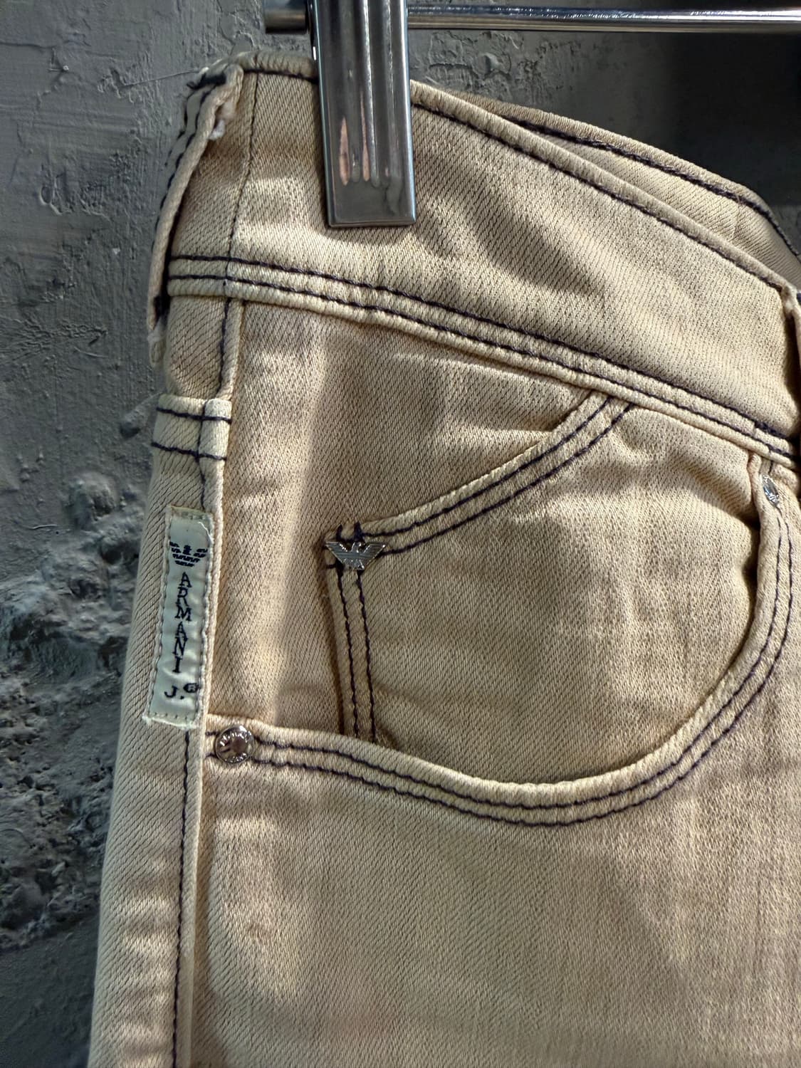 알마니진 ARMANI 플라워 자수 데님 미니스커트 베이지 42 상품이미지3